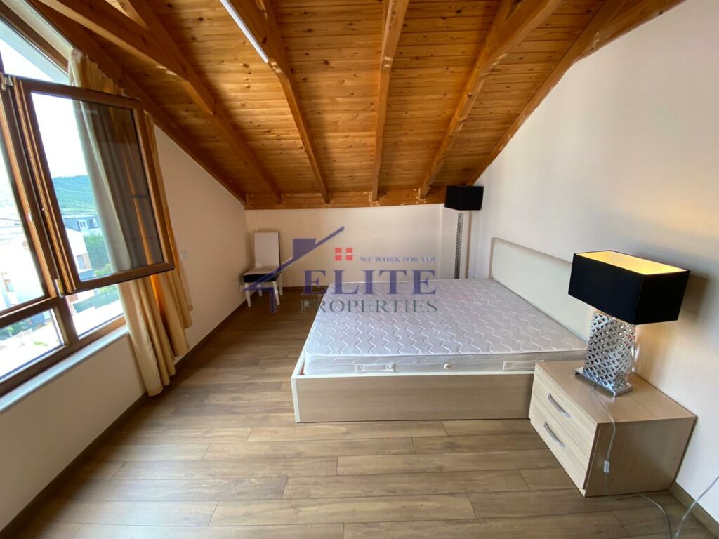 Villa for rent at Colombo 2, near TEG.