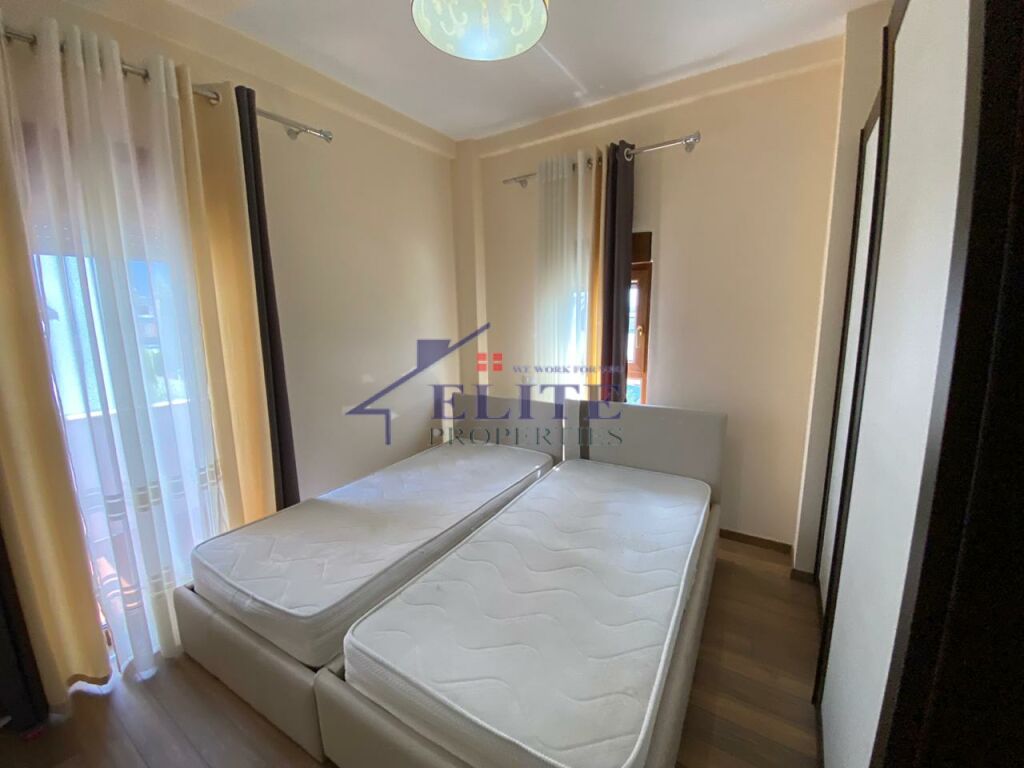 Villa for rent at Colombo 2, near TEG.