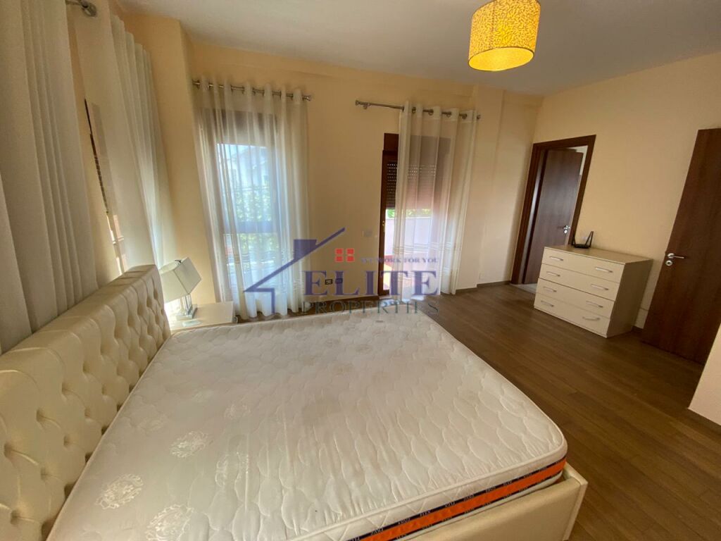Villa for rent at Colombo 2, near TEG.