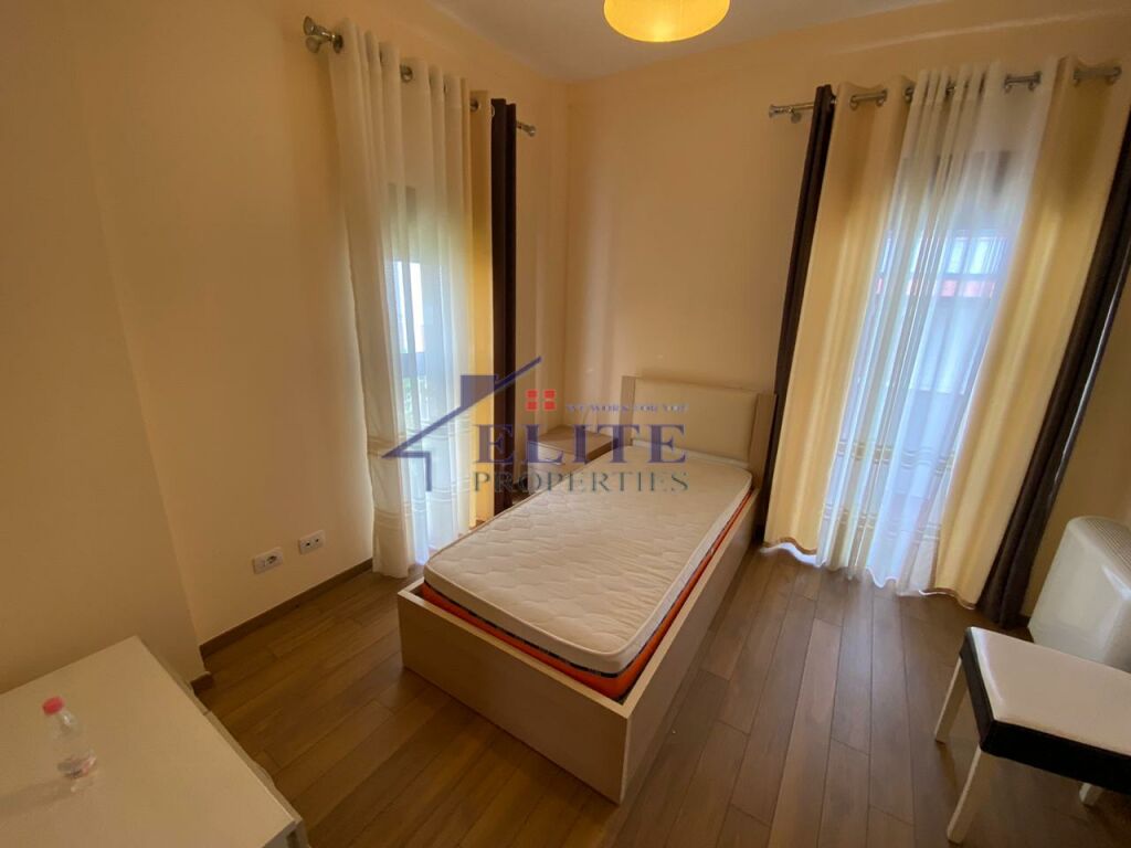 Villa for rent at Colombo 2, near TEG.