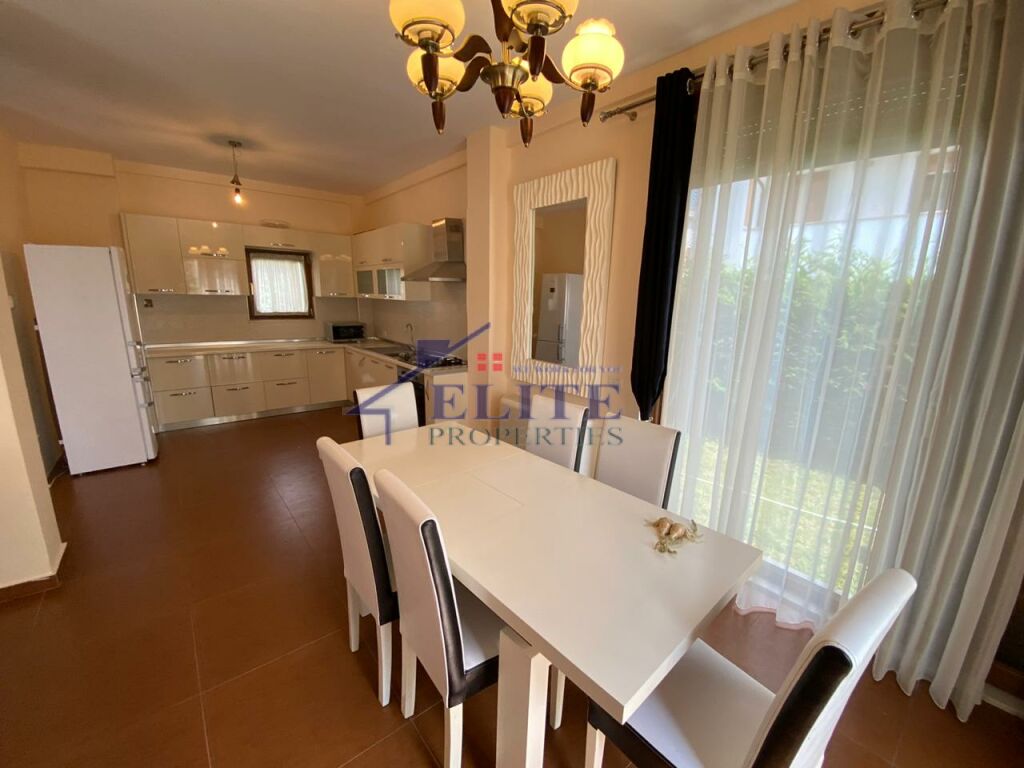 Villa for rent at Colombo 2, near TEG.