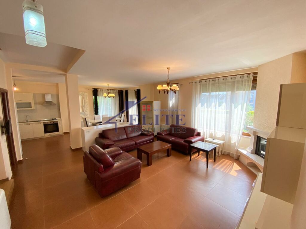 Villa for rent at Colombo 2, near TEG.
