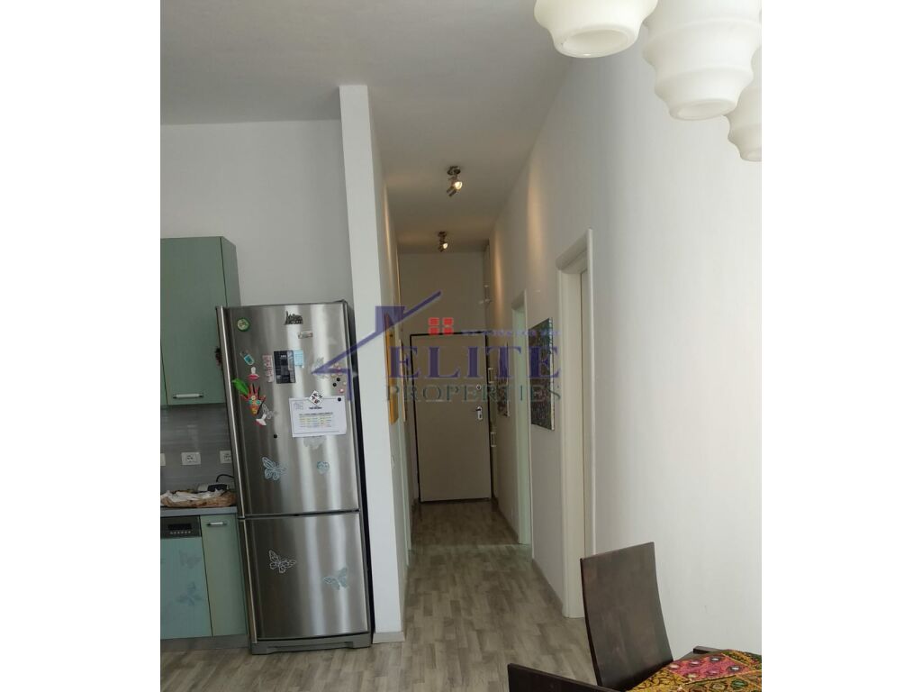 Rezidenca "Kodra e Diellit 1", apartament 3+1 me qera
