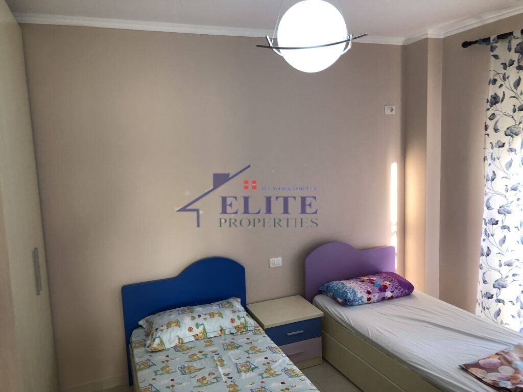 Rruga e Elbasanit, apartament 2+1 me qira