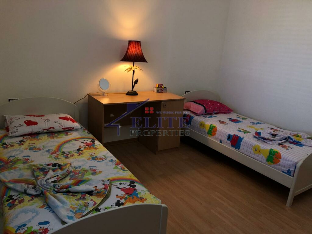 Prane Zogut të Zi, kati i II-të i një vile me qira