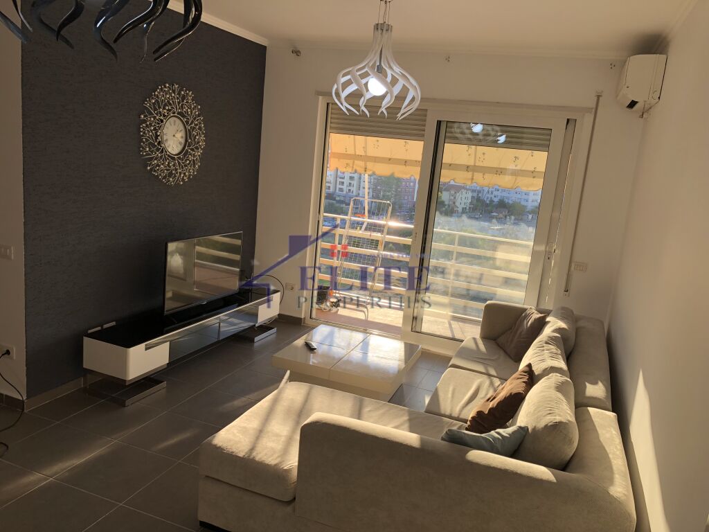 Rruga e Elbasanit, apartament 2+1 me qira