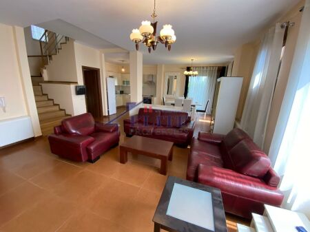 Villa for rent at Colombo 2, near TEG.