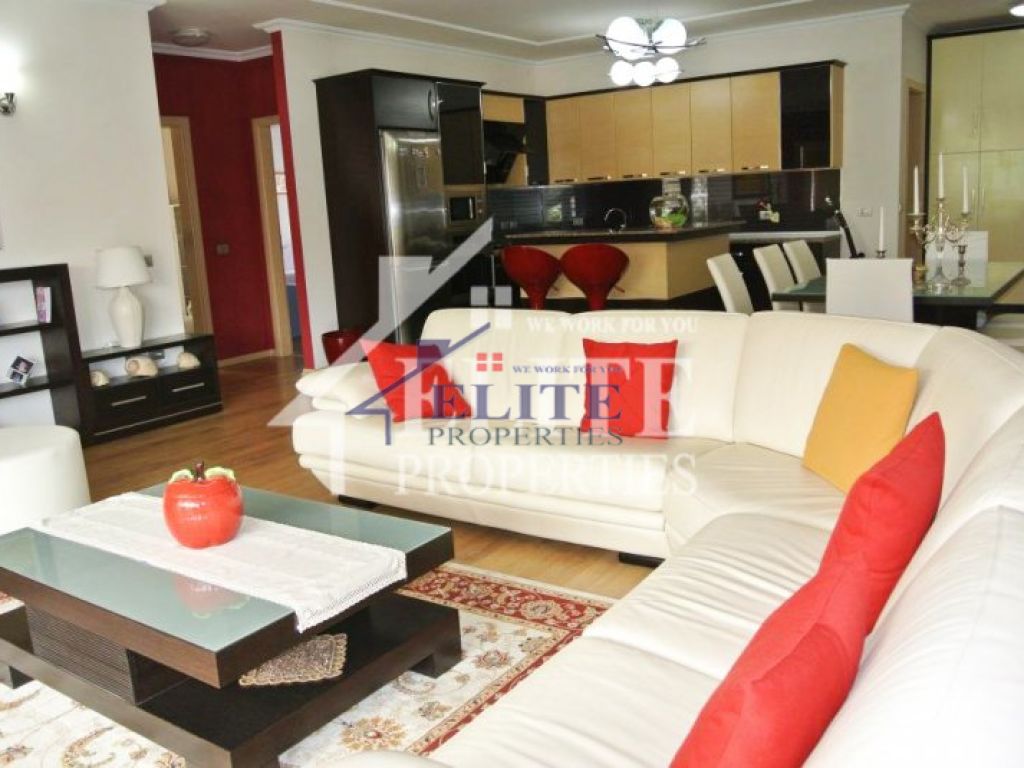 Kopshti Botanik, apartament 3+1 me qera