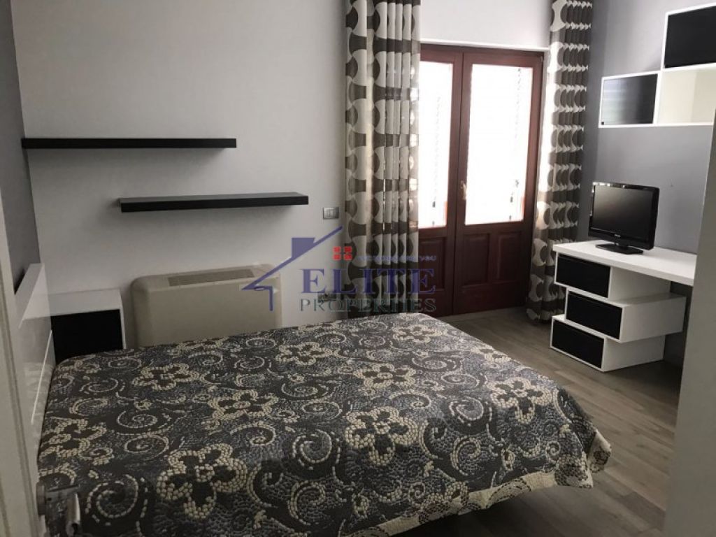 Three-storey villa for rent in Farke