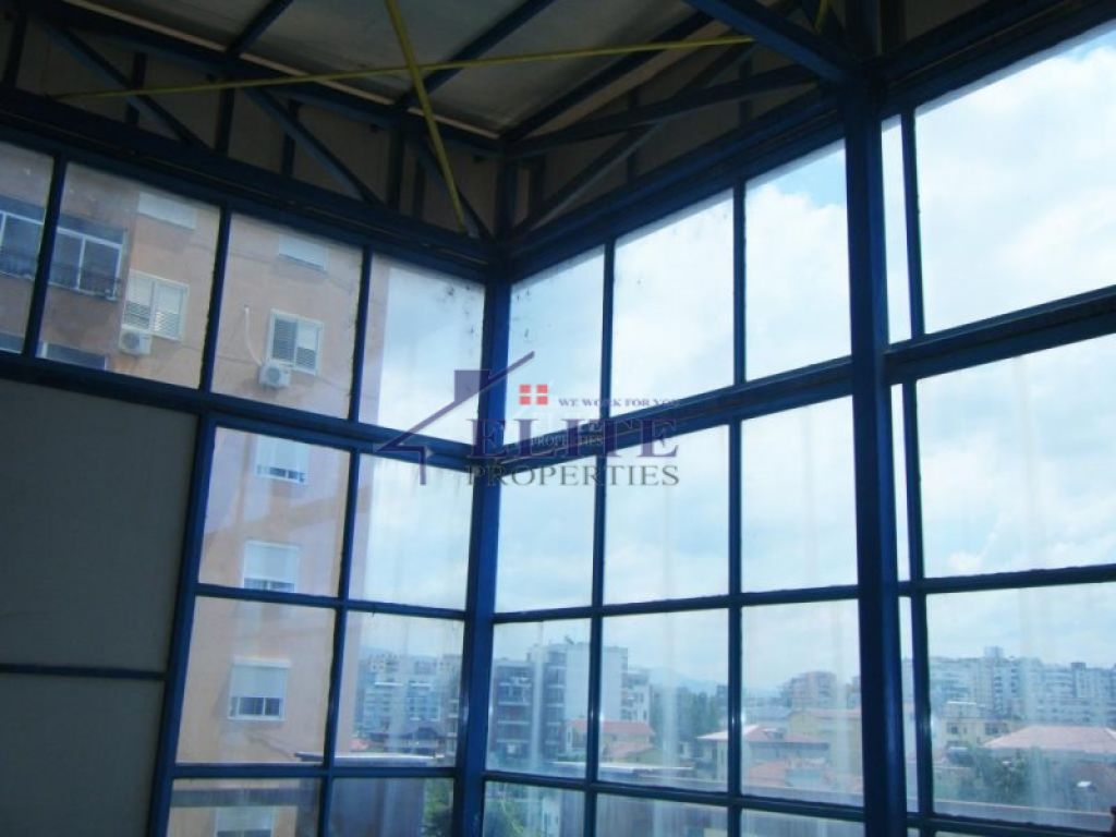 Business property for rent in Selite