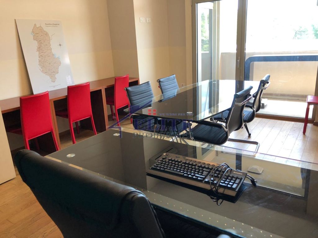 Appartamento in affitto 2+1 per ufficio a Bllok