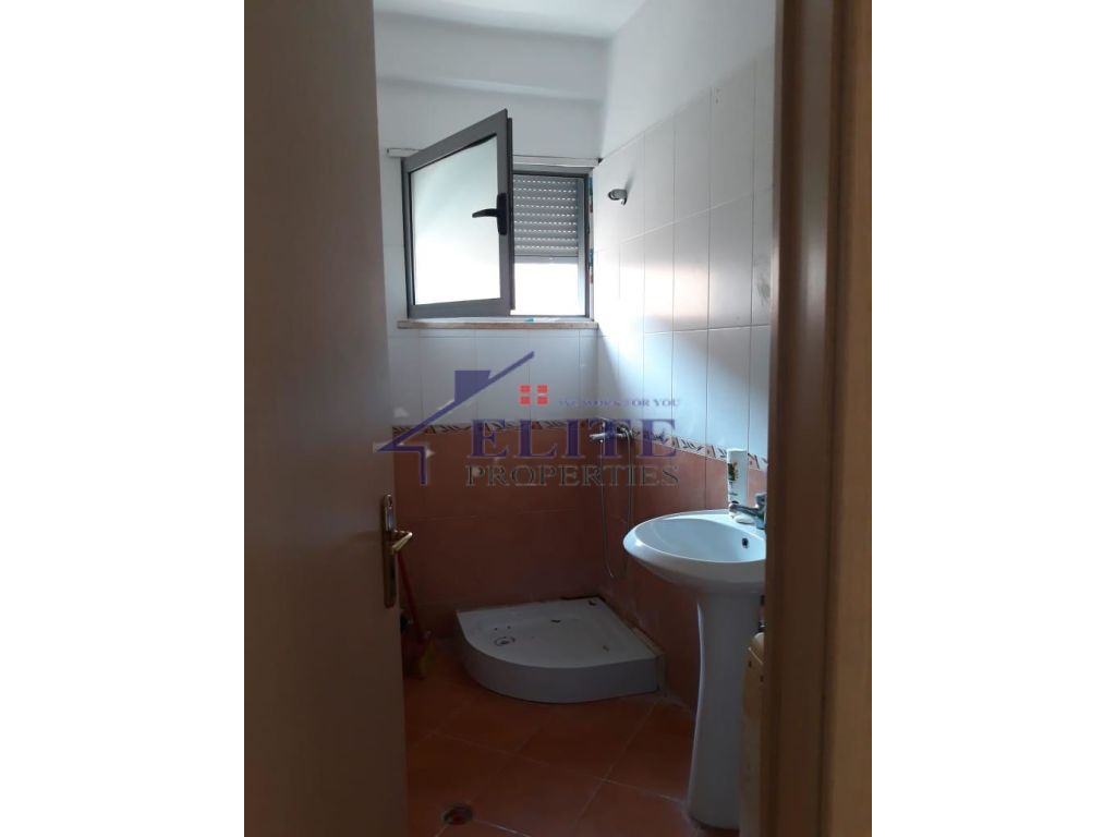 Kopshtit Botanik, apartament 2+1 ne shitje
