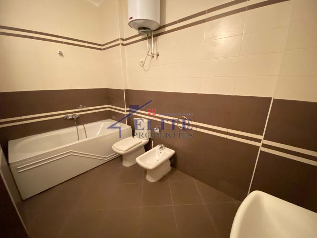 ‘’Liqeni i Thatë’’, apartament 4+1  me qira