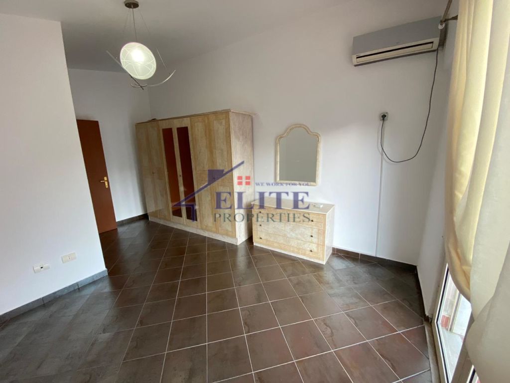 ‘’Liqeni i Thatë’’, apartament 4+1  me qira