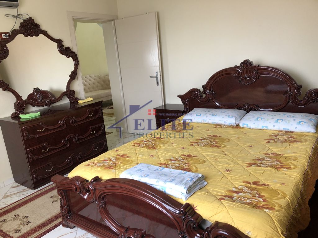 Rruga e Elbasanit, tek vilat amerikane jepet apartment 3+1 me qera