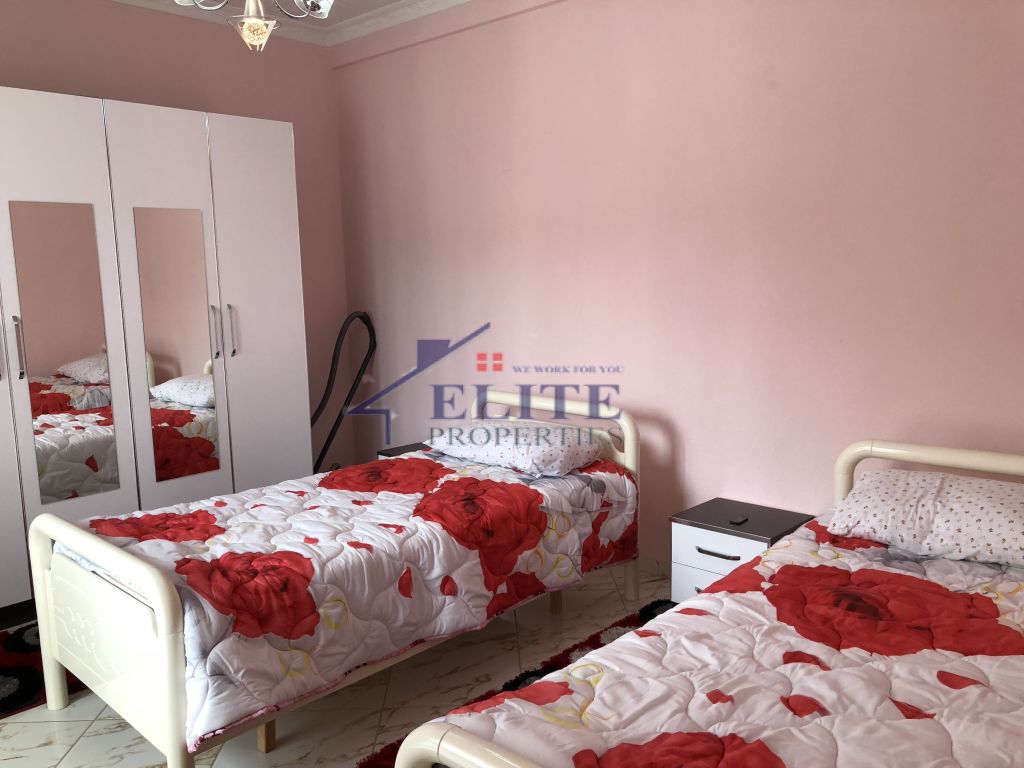 Rruga e Elbasanit, tek vilat amerikane jepet apartment 3+1 me qera