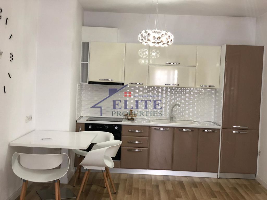 Don Bosko, apartament 1+1 me qira