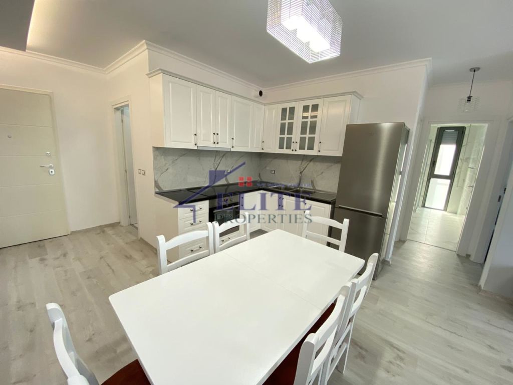 Fiori di Bosko, apartament 2+1 me qira