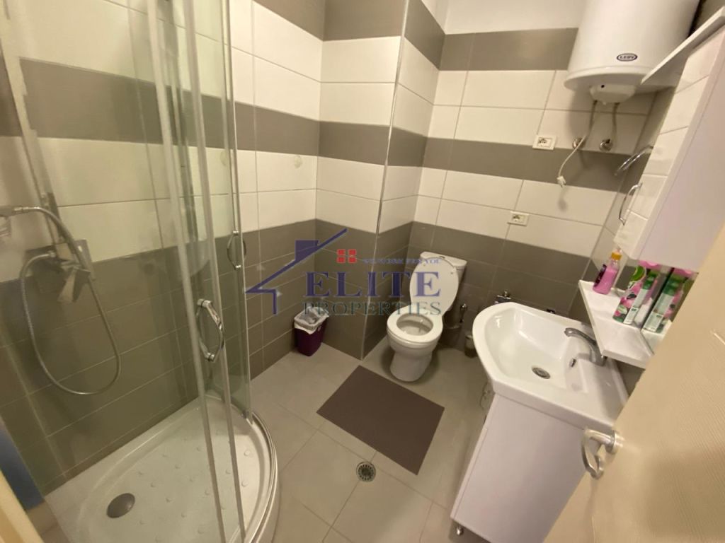 Kthesa e Kamzes, Malajzjanit buildings, two bedroom apartment for rent