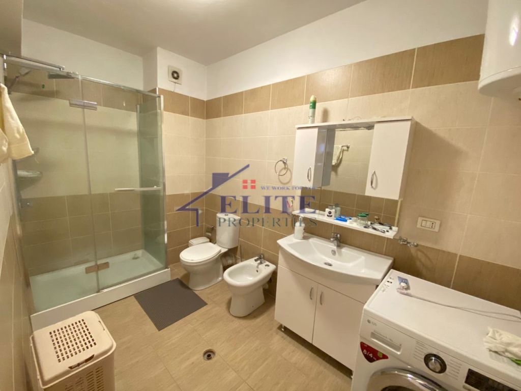 Kthesa e Kamzes, Malajzjanit buildings, two bedroom apartment for rent