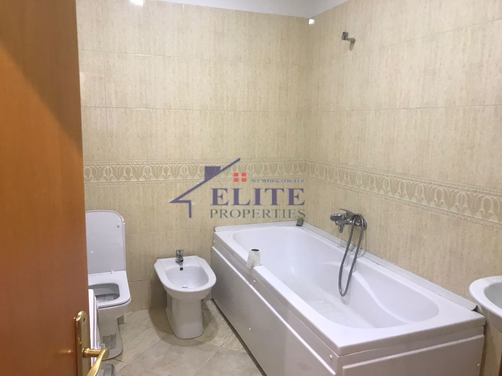 Kompleksi Kika 1, apartament 3+1 me qira