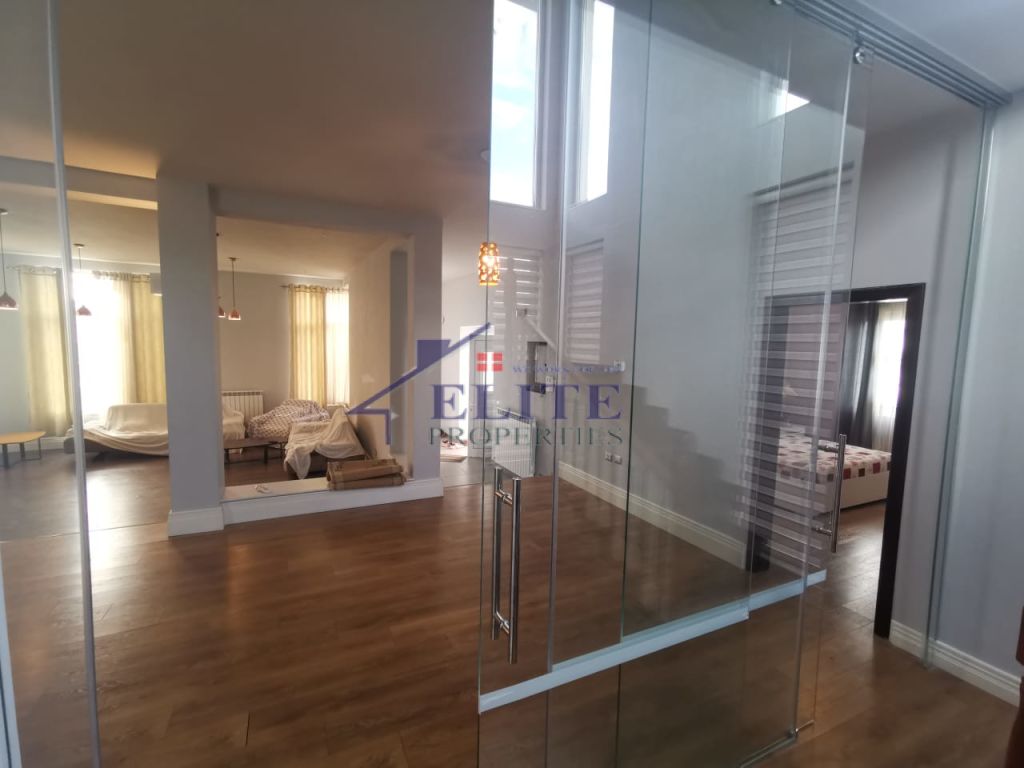 Two storey villa for rent in Vaqarr