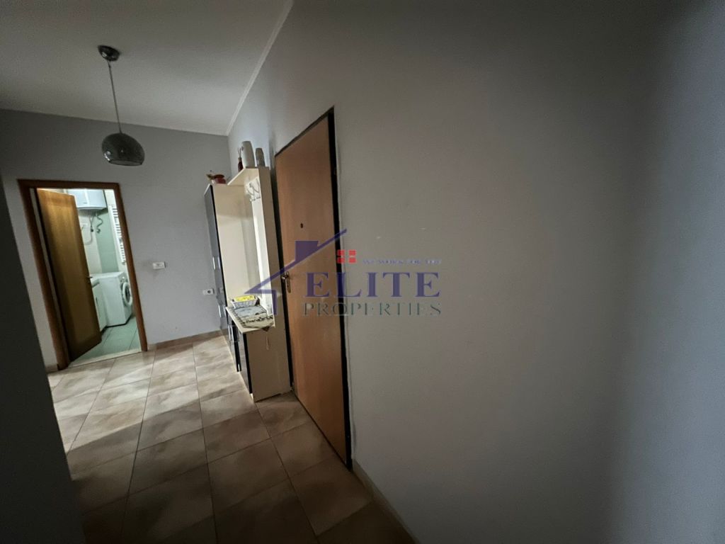 Apartament 3+1 me qira tek "Casa Italia", pranë spitalit "Hygeia"