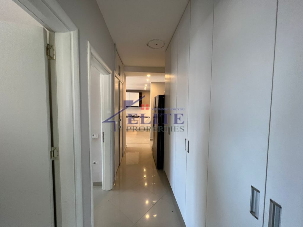 Pallatet Cabej Yzberisht, apartament 2+1 me qira