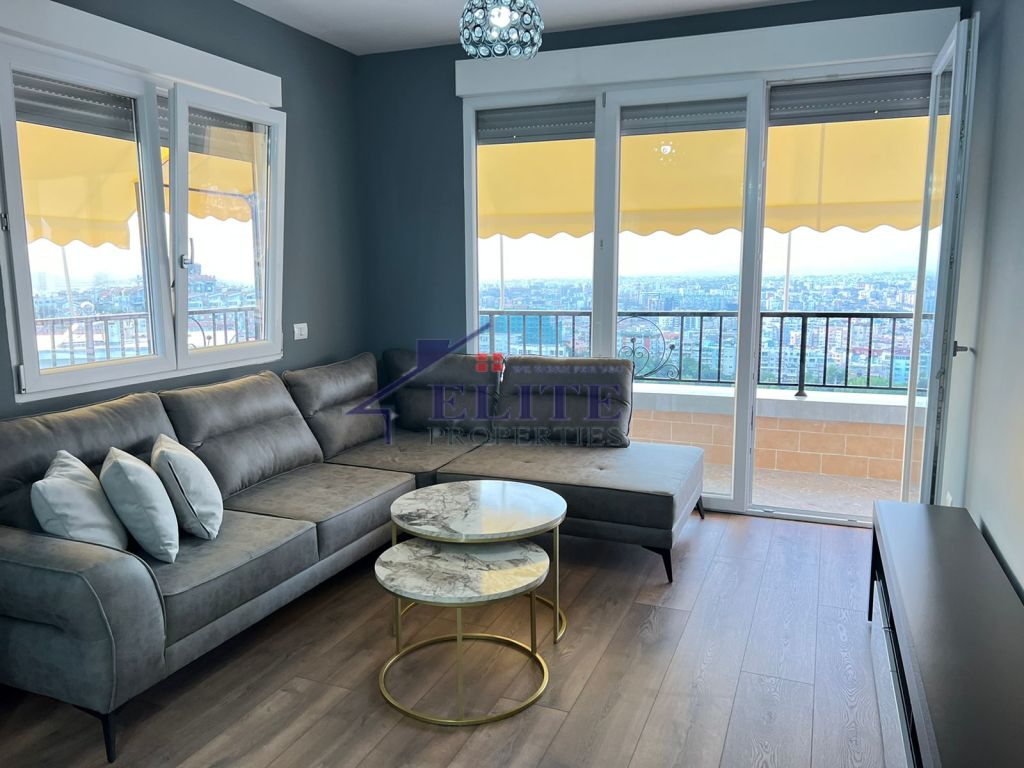 "Kopshti Botanik", penthouse per qera