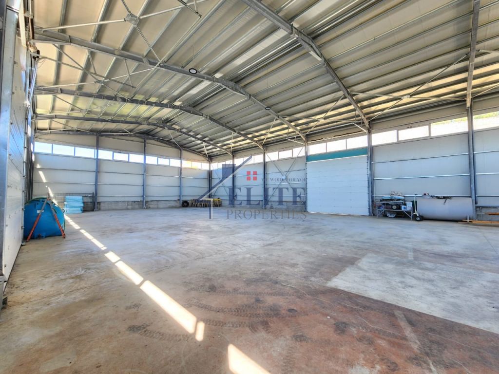 Tirana–Durrës Highway near Vorë, warehouse for rent