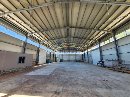 Tirana–Durrës Highway near Vorë, warehouse for rent