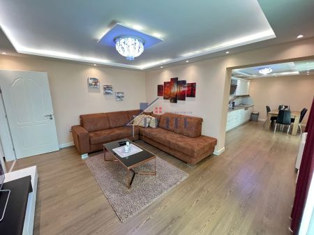 Apartament 3+1 me qira te “Liqeni i Thatë"