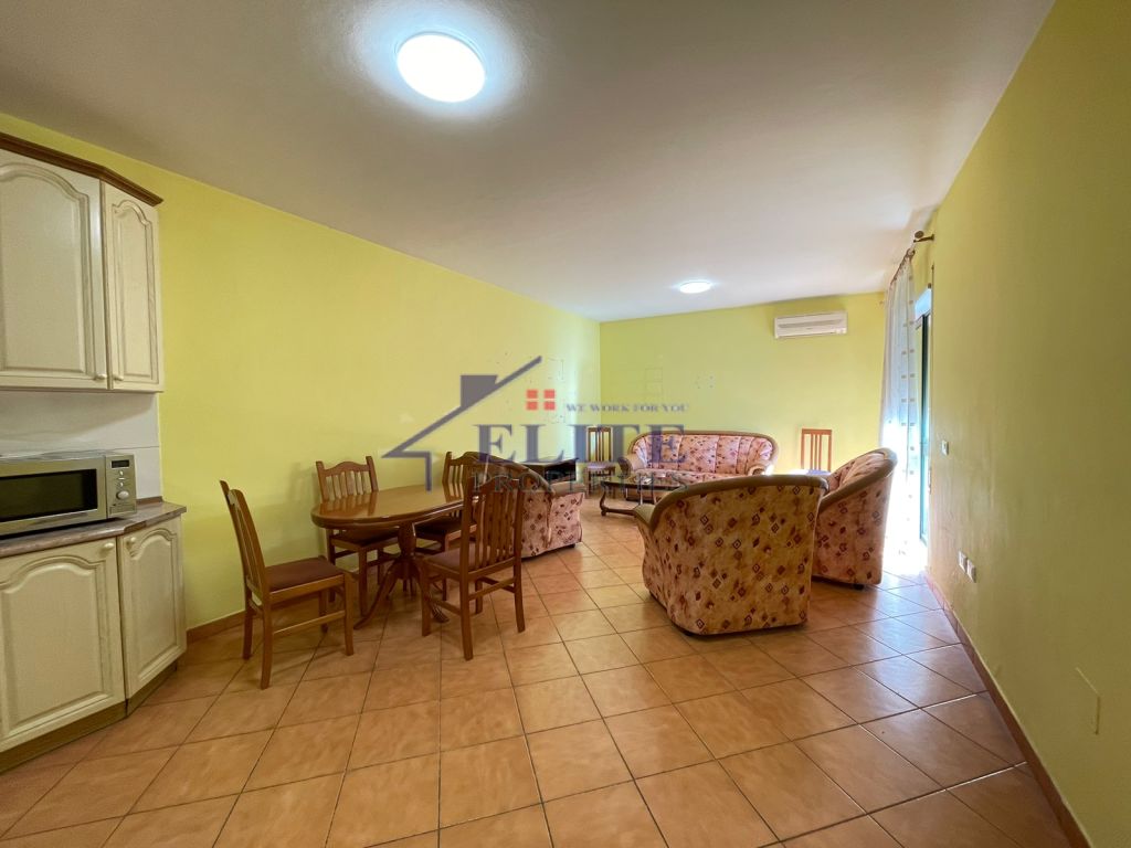 Vicino a Xheko Imperial, Ufficio/Appartamento 3+1 in affitto