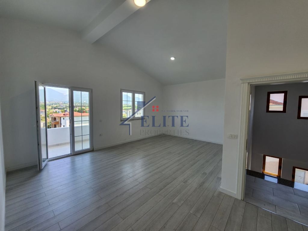 Mjull Bathore, vile me qira