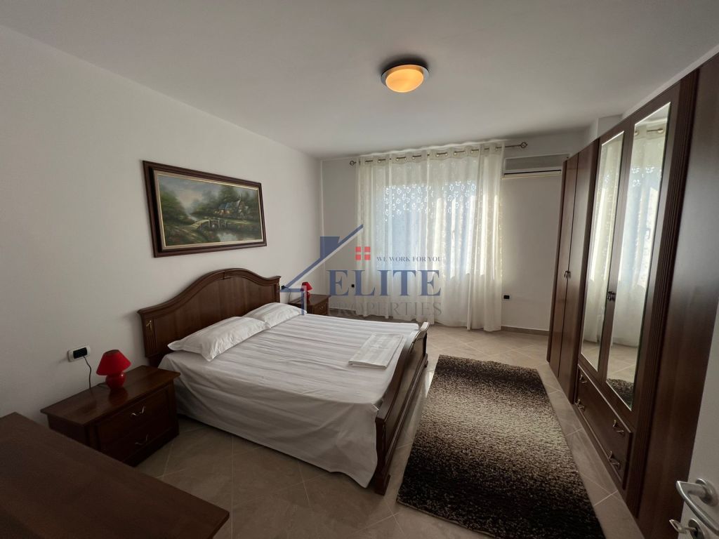 Ish-Bllok, apartament 1+1 me qira