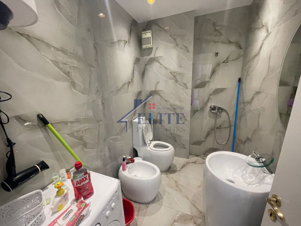 Zogu i Zi, apartament 1+1 me qira