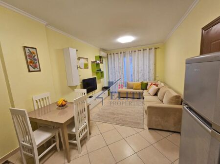 Yzberisht, apartament 1+1 me qira pranë KMY-së