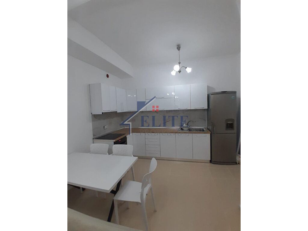 Apartament 1+1 me qira tek “Kodra e Diellit”
