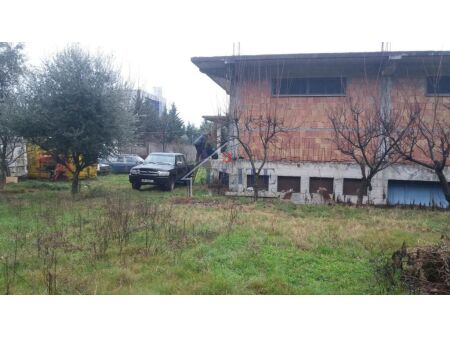 Mezez, warehouse for sale