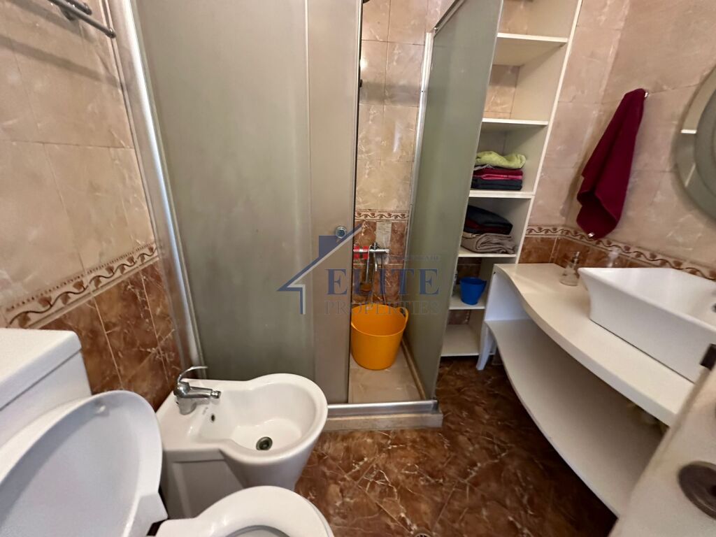 Ish- Ekspozita, apartament 2+1 me qira