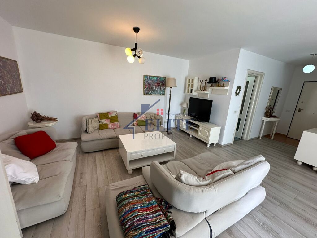 Ish- Ekspozita, apartament 2+1 me qira