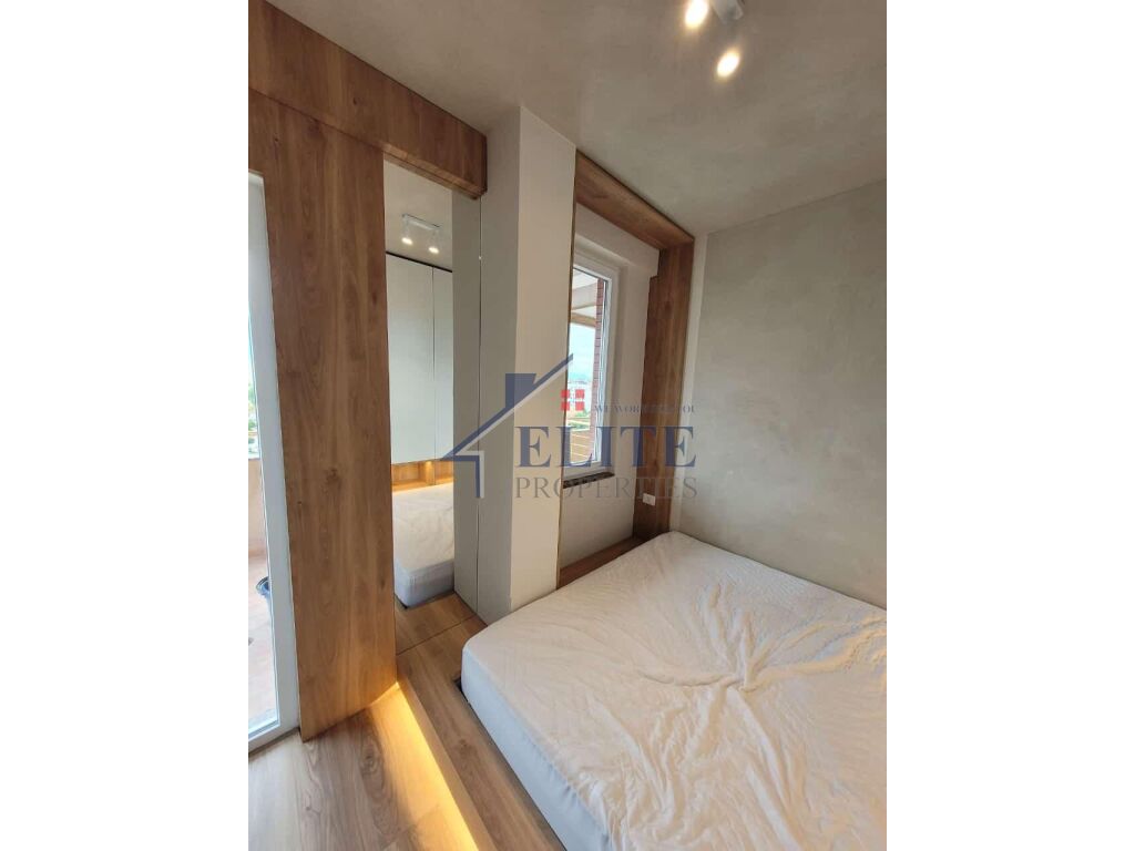 Astir, vicino al bar Artisti, appartamento con una camera da letto in affitto