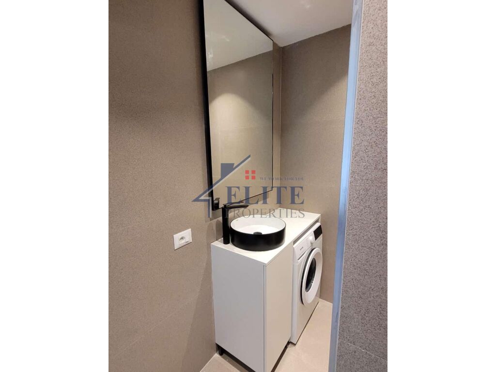 Astir, vicino al bar Artisti, appartamento con una camera da letto in affitto