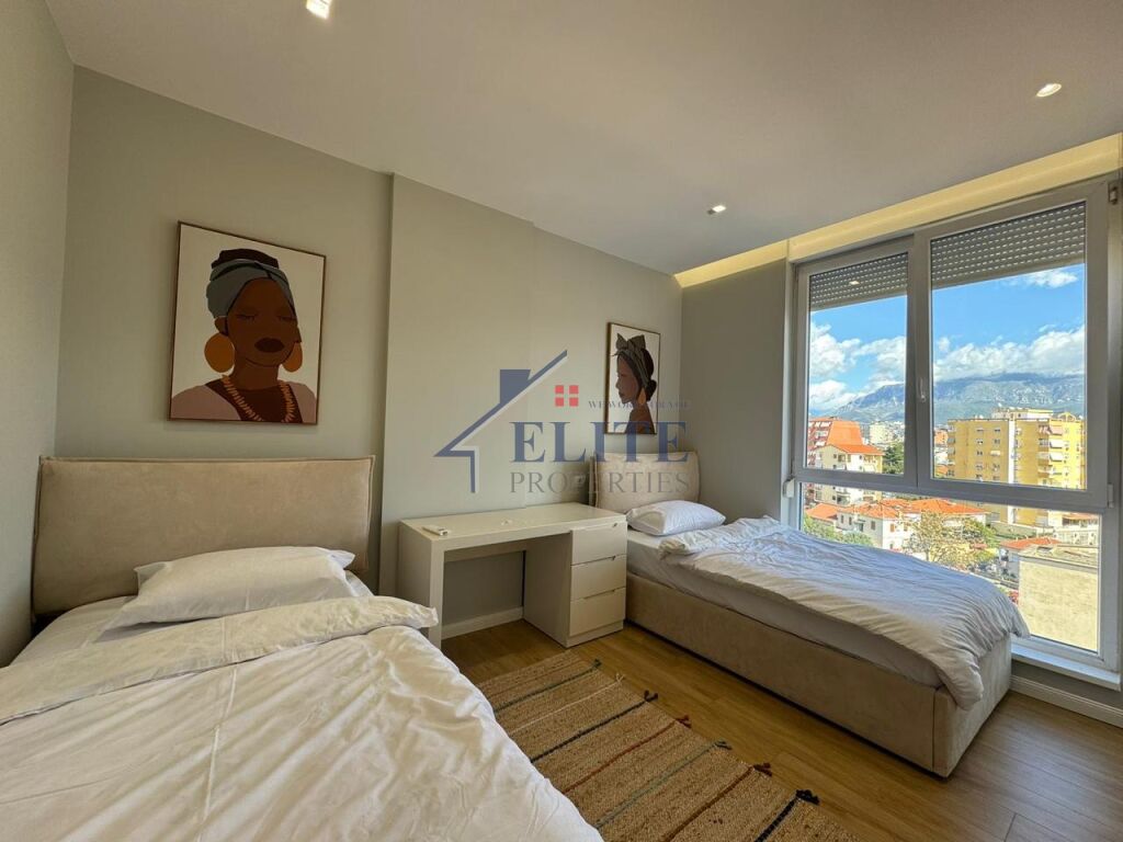 21 Dhjetori, apartament 2+1 me qira