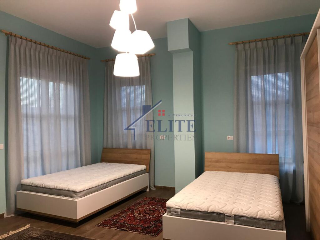 Rolling Hills , vilë me qira