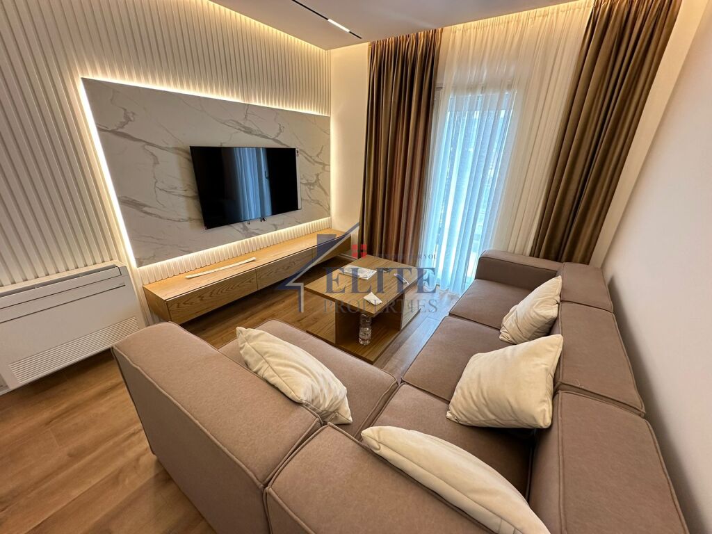 Kopshti Botanik, apartament 1+1 me qira