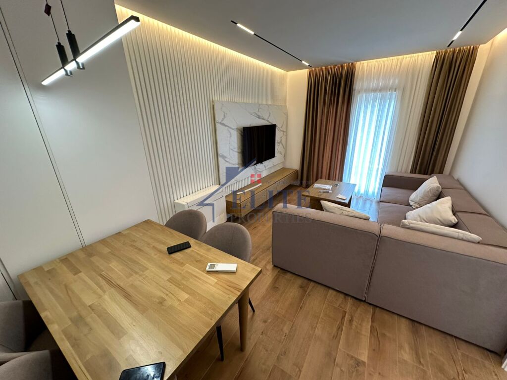 Kopshti Botanik, apartament 1+1 me qira