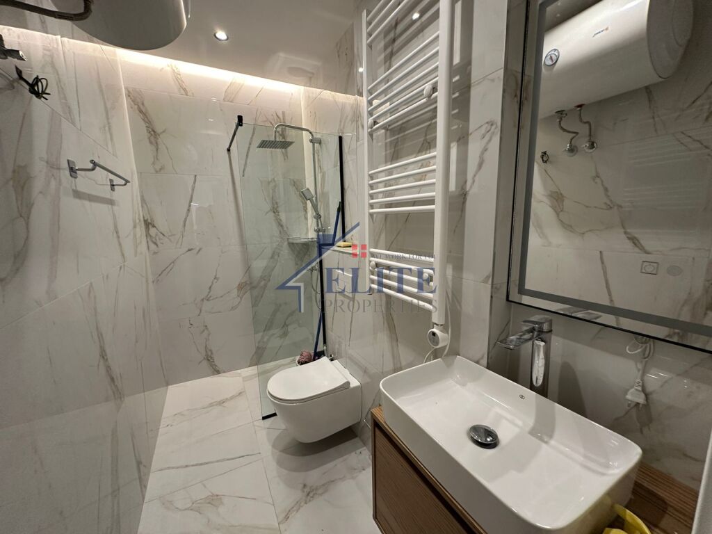 Kopshti Botanik, apartament 1+1 me qira