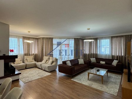 Kompleksi Kika 1, apartament 3+1 me qira