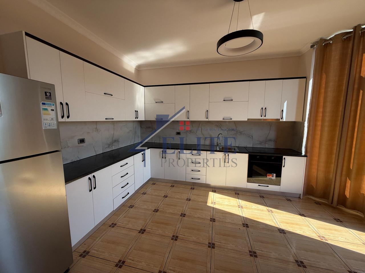 Sauk, 3-story villa for rent